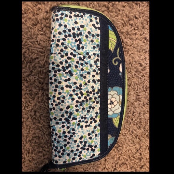 Thirty-One Wallet - Picture 2 of 4